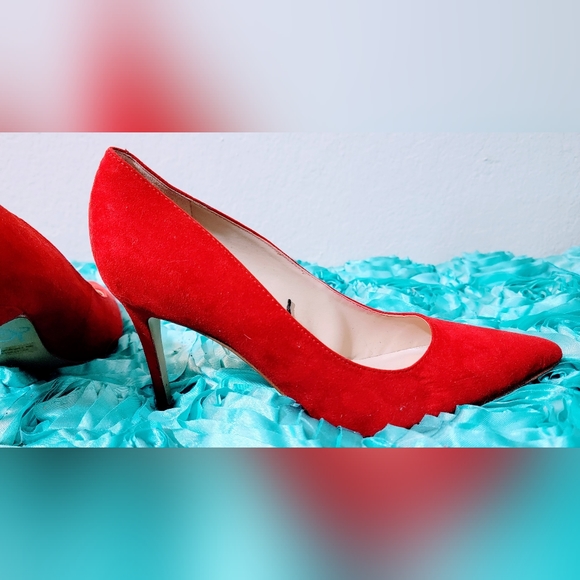 Red Heels 👠 - Picture 6 of 6